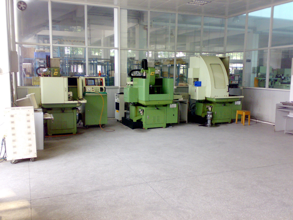 现代制造产学研实验中心